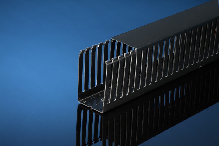 Black Wide Finger Wire Duct T1-3040K