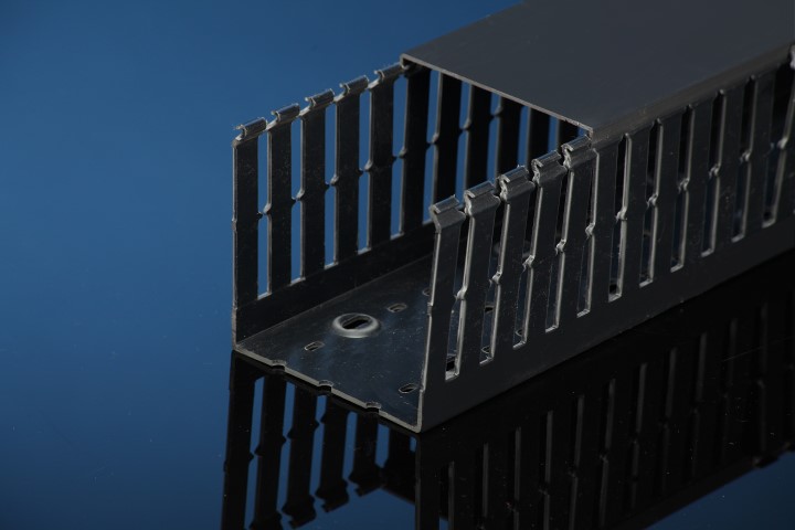 Black Wide Finger Wire Duct T1-4050K