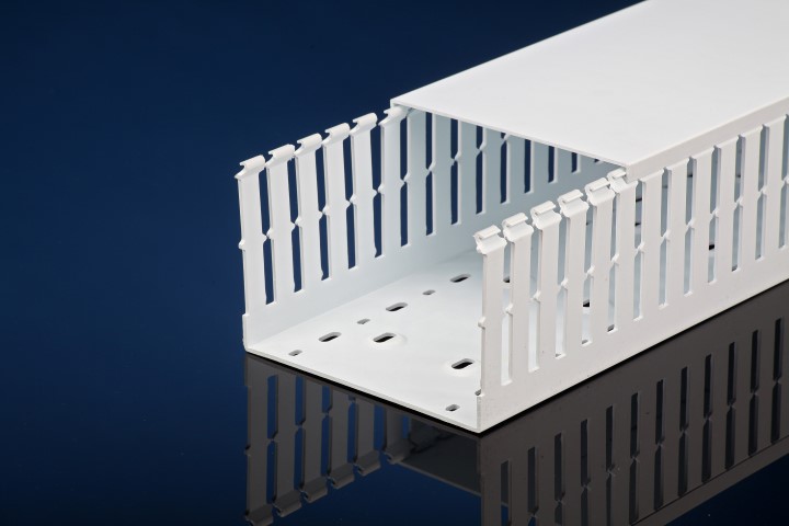 White Wide Finger Wire Duct T1-6040W