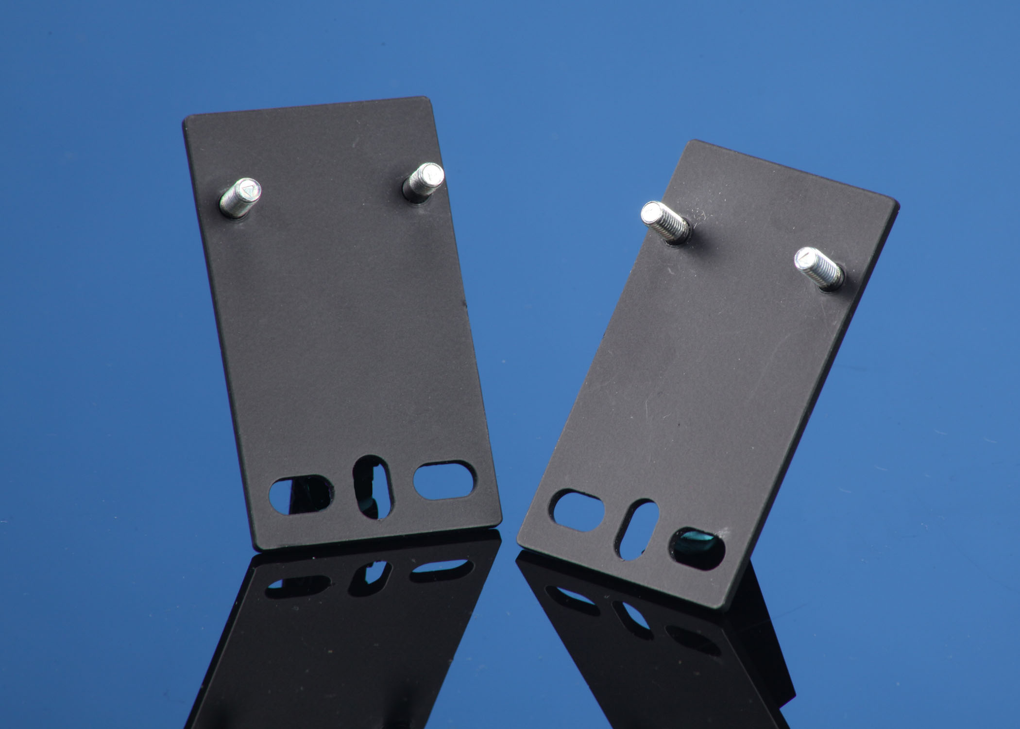 ITELWM-EXTBRK Vertical Cable Management Panel